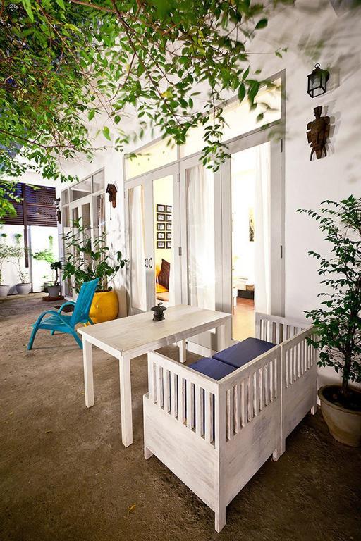Littlest Guesthouse Bangkok Bagian luar foto